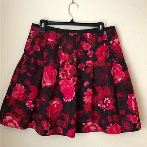 Floral puffed skirt